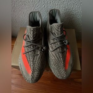 Yeezy Boost 350 V2 'Beluga'